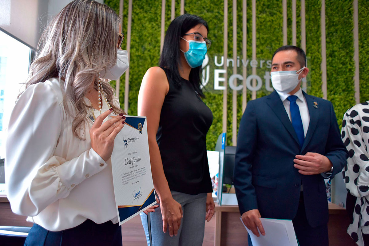 RECONOCIMIENTO-CONSULTORIO-JURIDICO-ECUADOR